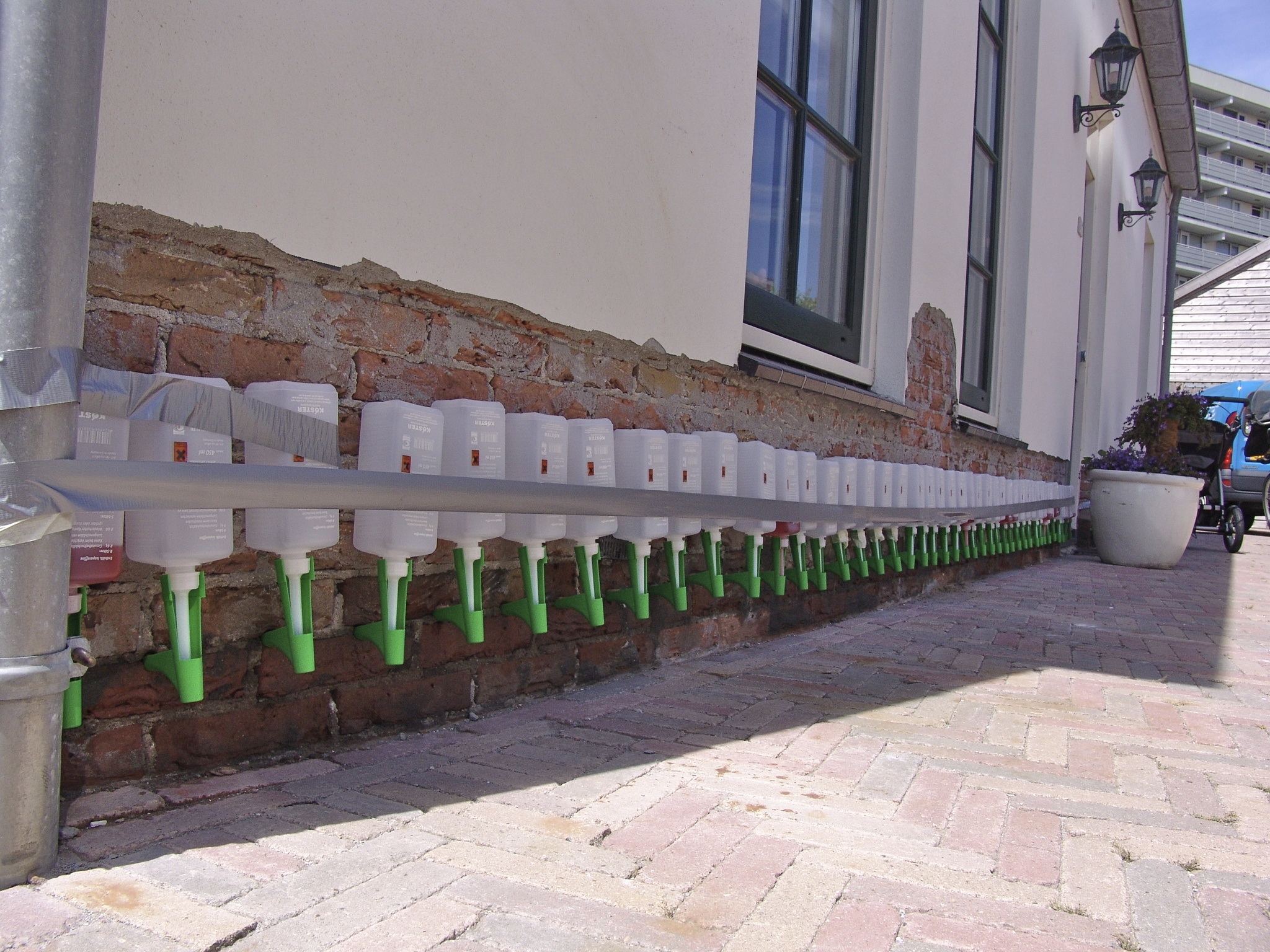 Opstijgend vocht aanbrengen 2.JPG