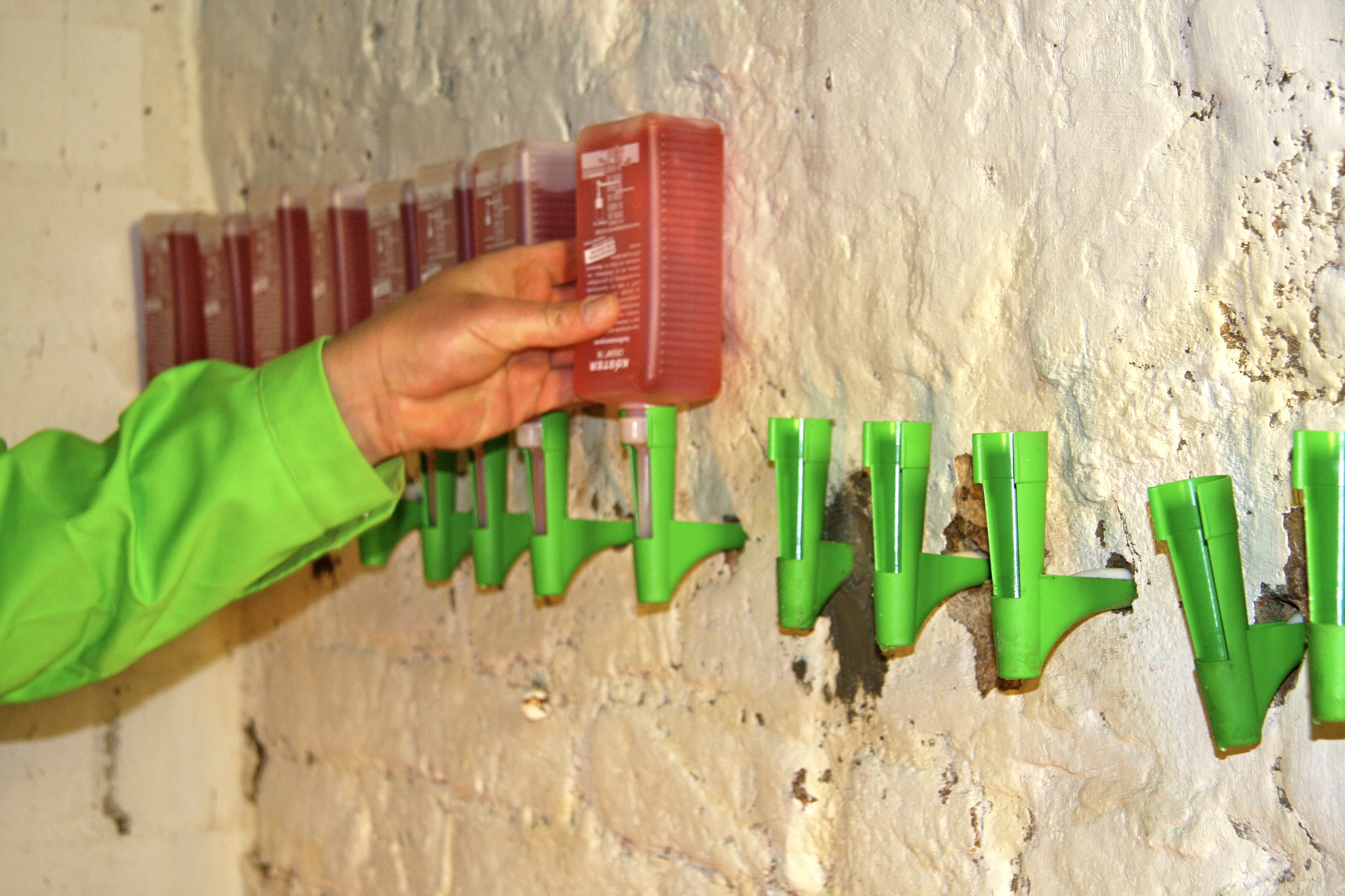 Opstijgend vocht aanbrengen systeem.JPG