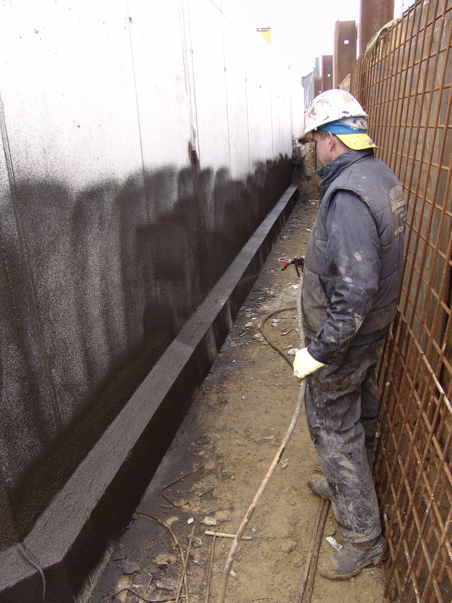 Buitenzijde - kelder dichten 2.JPG