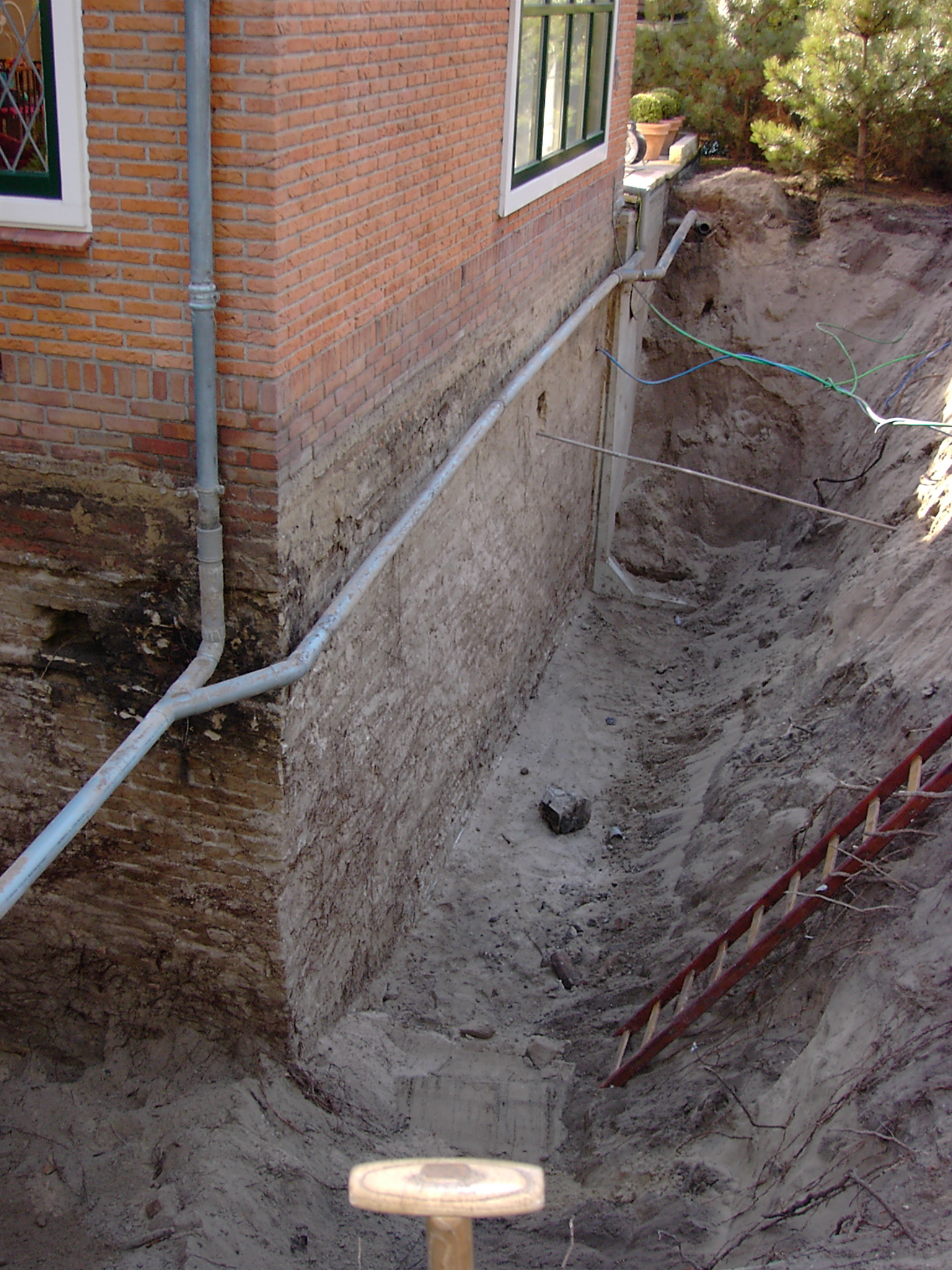 Kelder - ontgraving.JPG