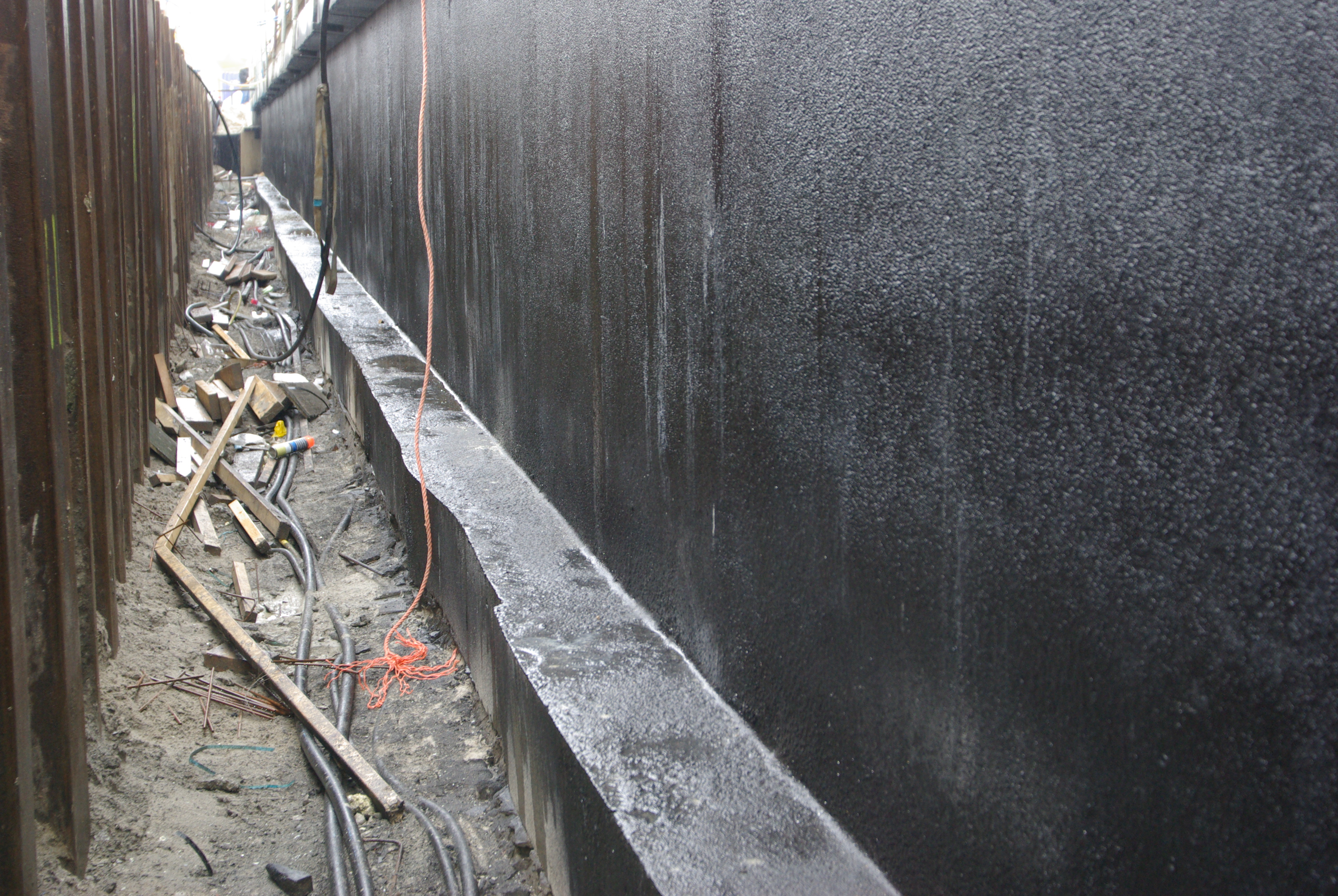 Kelderdichting -  buitenzijde  voorbeeld.JPG