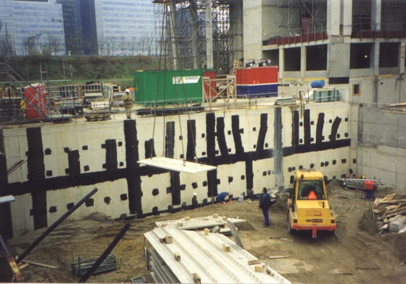 Kelderdichting - aan de buitenzijde 4.jpg