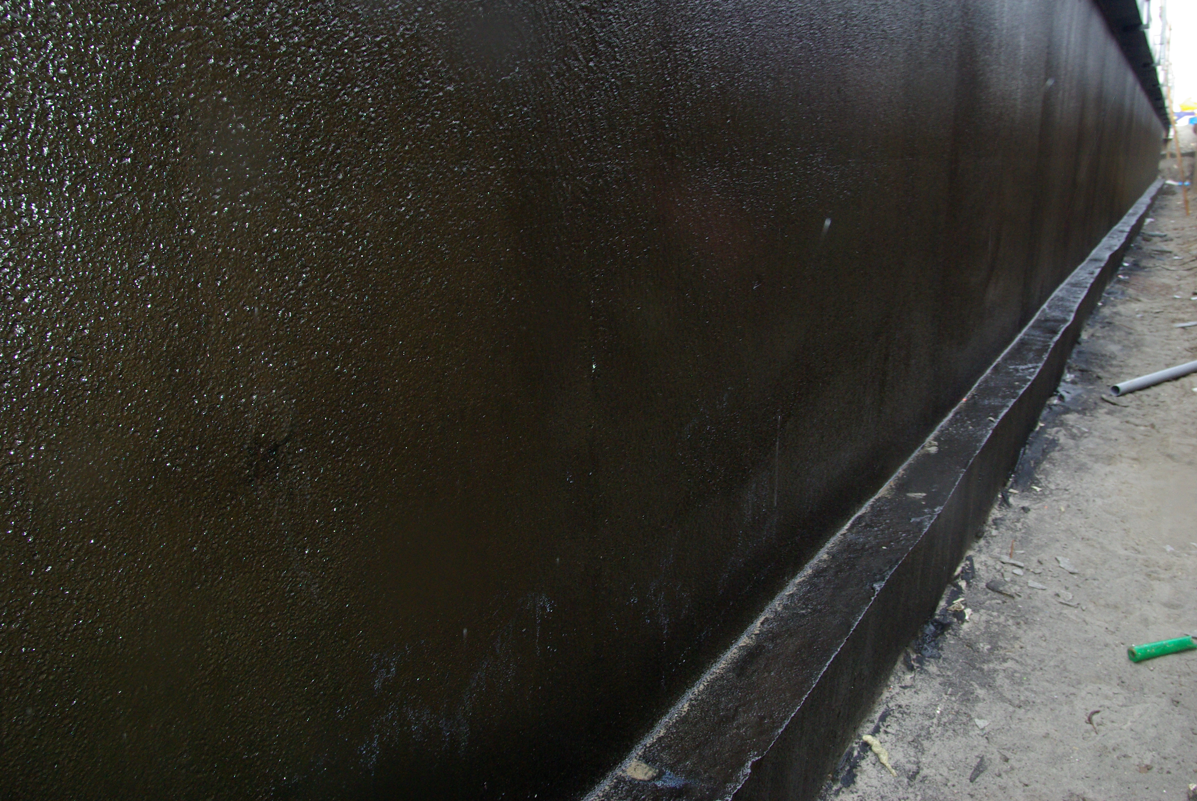 Kelderdichting - buitenzijde  voorbeeld 2.JPG