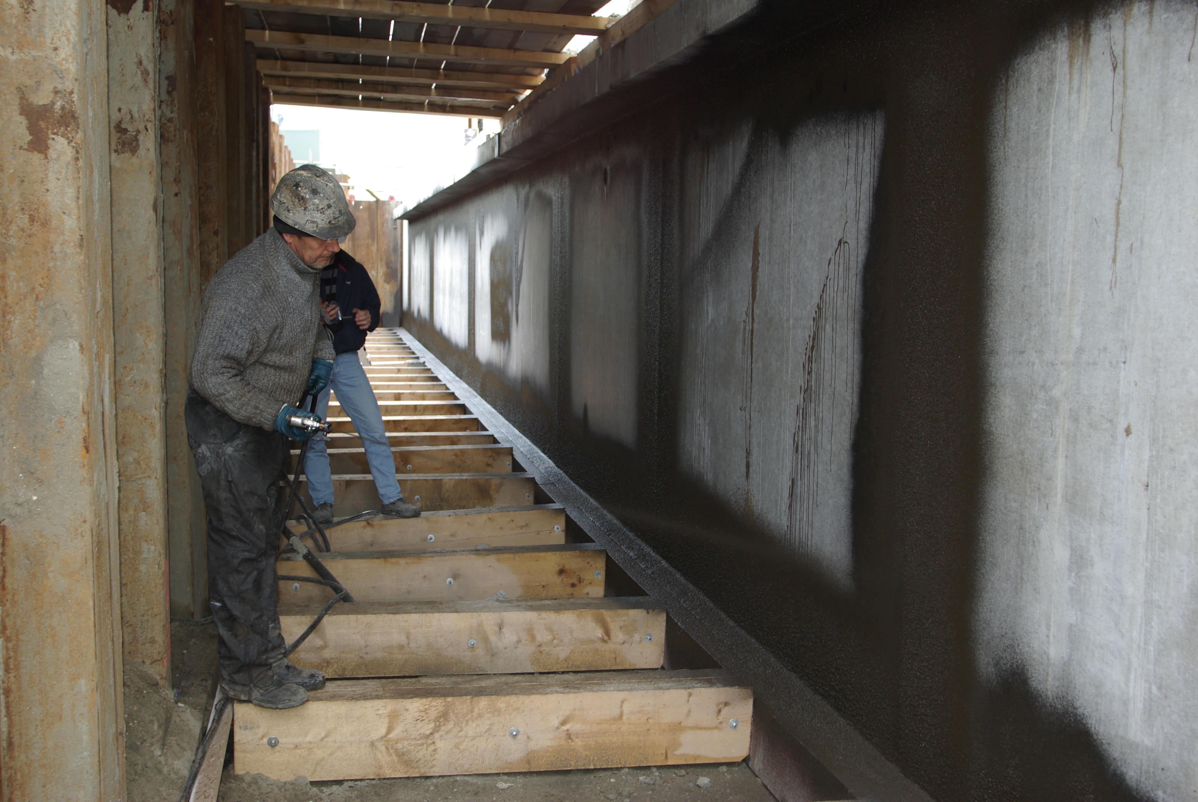 Kelderdichting - buitenzijde  voorbeeld 3.JPG