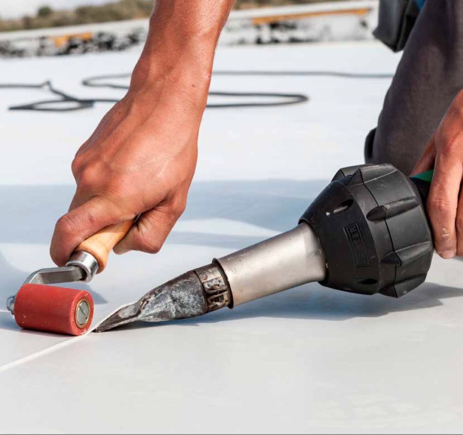 Köster TPO dakbaan aanbrengen.jpg