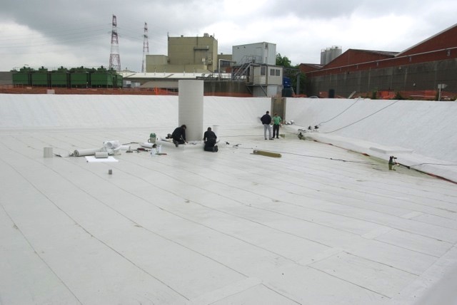 TPO membranen afdichten waterbuffer.jpg